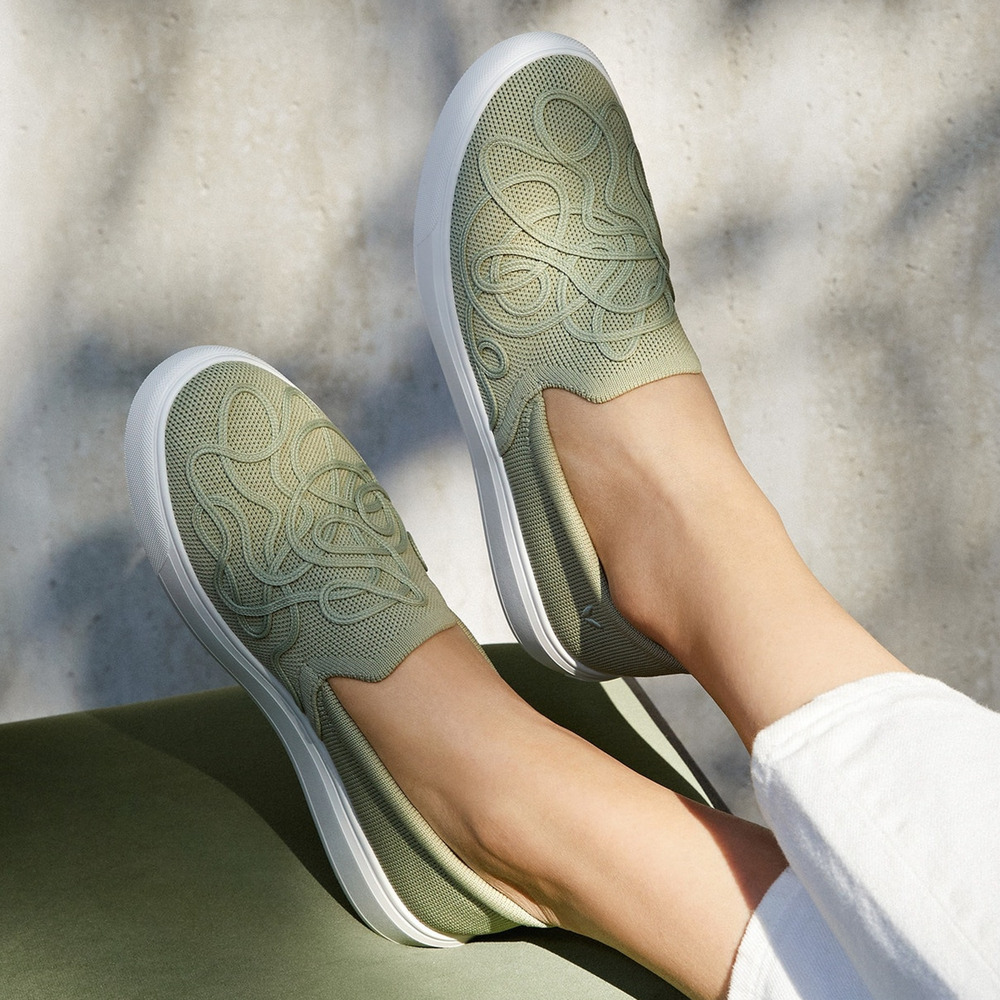 Vivaia VTune SlipOn Lightweight Cloud Comfort WTR Repellent Matcha Sneakers 10.5